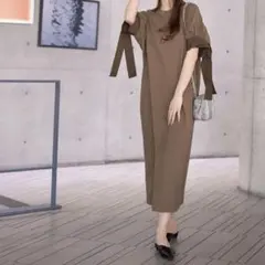 【ティアクラッセ】デザインカフス付き　マキシ　カットソーワンピース　ブラウン　Mのサムネイル