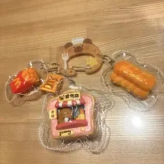 海外スクイーズ　キーホルダー　カピバラ