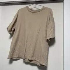 ベージュ 半袖Tシャツ ゆったりシルエット