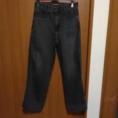 UNIQLOユニクロ　ワイドストレートデニムパンツ　ジーンズ　ブラック　25