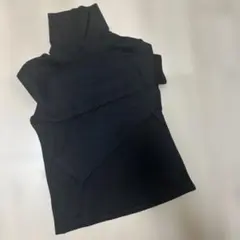 ユニクロ　黒　タートル