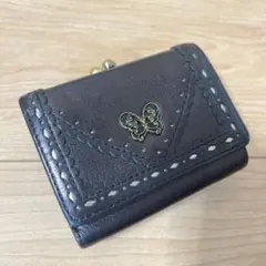 ANNA SUI エンボス加工 ブラック三つ折り財布 - メルカリ