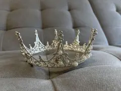 花嫁ーティアラ　ウェディンググッズ