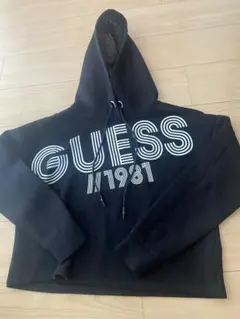 GUESS ロゴプリント パーカー ブラックのサムネイル