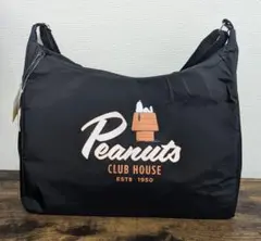 スヌーピーショルダーバッグ　 斜め掛け　軽量