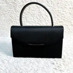 PETITSOIR/プチソワール　フォーマルバッグ　黒　自立　冠婚葬祭