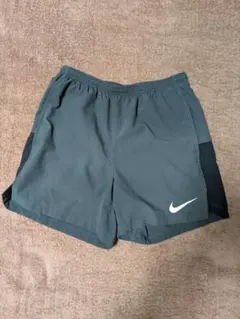Nike DRI-FIT ダークグレー ランニングショートパンツ