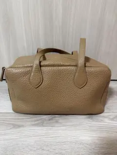 IACUCCI ヴィノ ALCE レザーボストンバッグのサムネイル