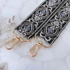 刺繍スマホショルダーストラップ（黒）