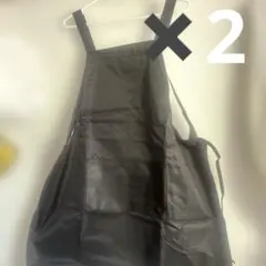 黒いシンプルエプロン