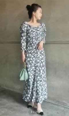 LILY BROWN リリーブラウン ギャザーデコルテワンピース