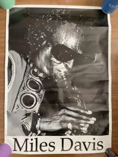 当時物　特大ポスター MILES DAVIS ヴィンテージ JAZZ ジャズ 2026年最新】miles davis ポスターの人気アイテム - メルカリ