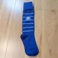 700