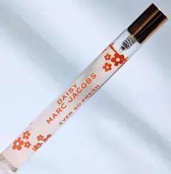 MARC JACOBS DAISY EVER SO FRESH ミニ香水 残9割のサムネイル