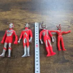 昭和レトロ ウルトラマン ソフビ フィギュア 4体セットのサムネイル