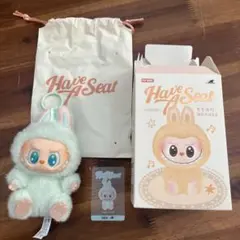 ラブブ Have a seat