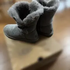 UGG W BAILEY BUTTON 5803 W グレー 6