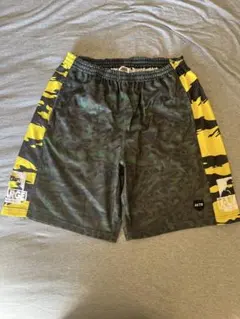 X-LARGE カモフラージュショートパンツ
