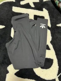 adidas グレー スパッツ