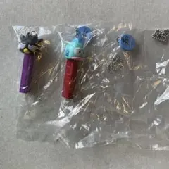 ガチャガチャ　PEZ はぴだんぶい マスコット　バッドばつ丸　ハンギョドン