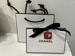 CHANEL 2026 限定レッド ハート型 チャーム バレンタイン 小