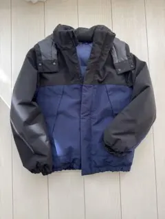 ユニクロ　キッズ　パデットパーカー　140