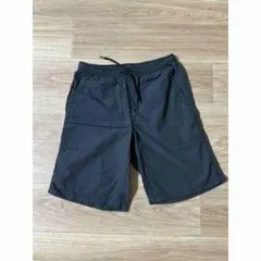 黒 ナイロン ショートパンツ