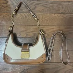 CHARLES & KEITH ショルダーバッグのサムネイル