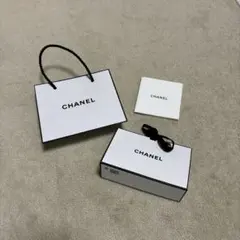 CHANEL ショッピングバッグと箱セット