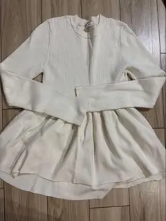 GU ペプラムニットプルオーバー M