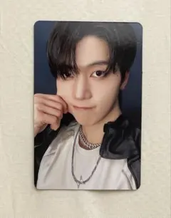 Item thumbnail for item f8fa52f7-d3cd-4ae5-ab70-f87134fb4869