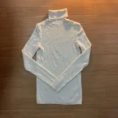 未使用 ユニクロ メリノリブ タートルネック セーター Ｌオフホワイト