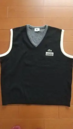 LACOSTE Vネックノースリーブベスト サイズ5