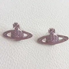 Vivienne ハート オーブ ピアス 紫 クリスタル ストーン - メルカリ