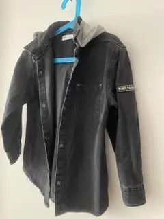 ZARA kids 120㌢　フード付きブラックデニムジャケット
