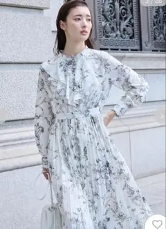 新品　FRAY I.D ネックフリルプリーツワンピース