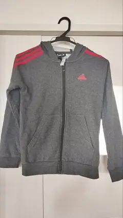 adidas 上下セット　ジャージ　ジップアップ フード付き　140サイズ