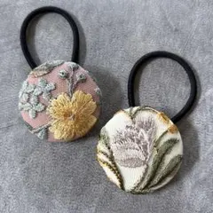 【58】 インド刺繍 くるみボタン ヘアゴム 2個セット 花柄