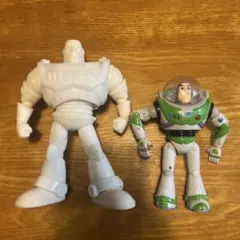 バズ・ライトイヤー　フィギュア　2体