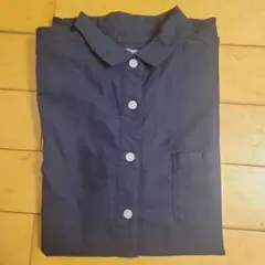 ネイビー ボタンアップシャツ 長袖
