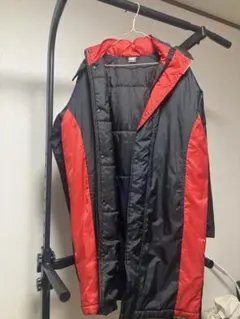 PUMA フード付きベンチコート ブラック/レッド160cm