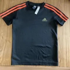 【匿名配送】adidas Tシャツ　130サイズのサムネイル
