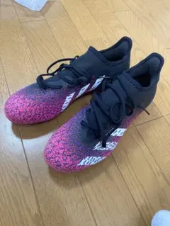 adidas PREDATOR サッカースパイク