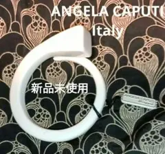 新品未使用 ANGELA CAPUTIのブラックゴムバングル - メルカリ