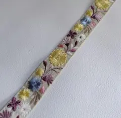 たけぱんだ様【オーダー品】インド刺繍リボンの補助ベルトと目印
