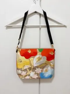 帯リメイクバッグ ショルダーバッグ ハンドメイド ハンドバッグ 和柄 古典柄のサムネイル