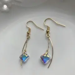 クリスタルABカラー（オーロラ）ピアス 9㎜ ゴールド 揺れる 大人きれいめ