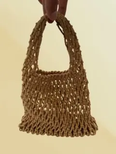 編み込みロープ素材のかごバッグ