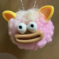 ソーセージリップモンスター　ふわふわポンポン唇太い　猫耳