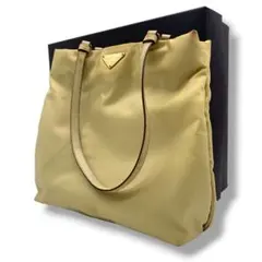 箱付きプラダ テスートナイロン トートバッグ ベージュ 三角プレート